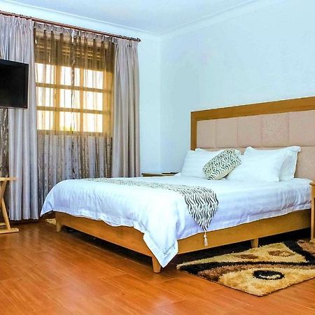 Rosemary Courts Bed And Breakfast Entebbe Extérieur photo
