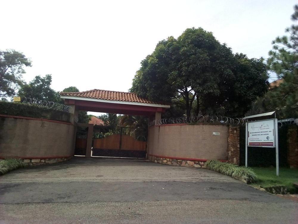 Rosemary Courts Bed And Breakfast Entebbe Extérieur photo