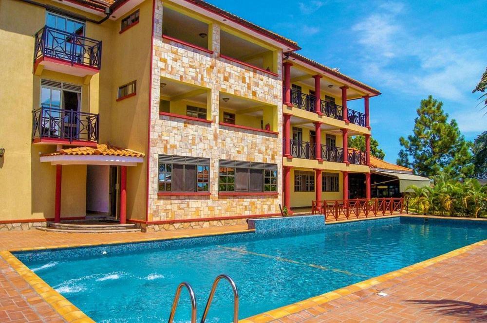 Rosemary Courts Bed And Breakfast Entebbe Extérieur photo