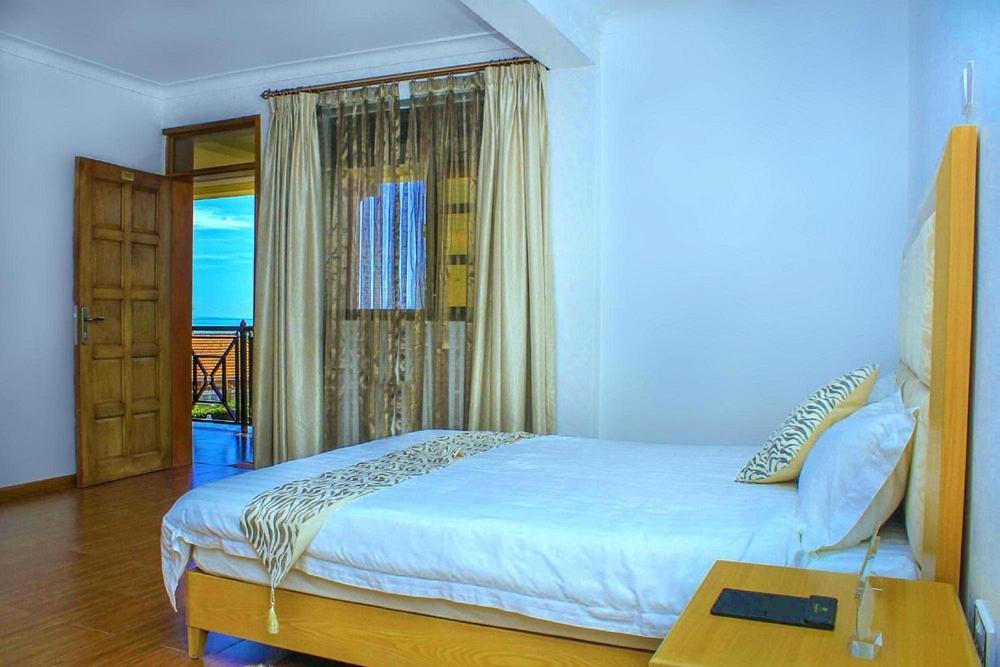Rosemary Courts Bed And Breakfast Entebbe Extérieur photo